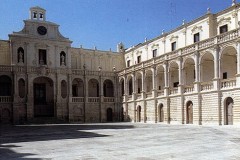 lecce-piazza-del-duomo